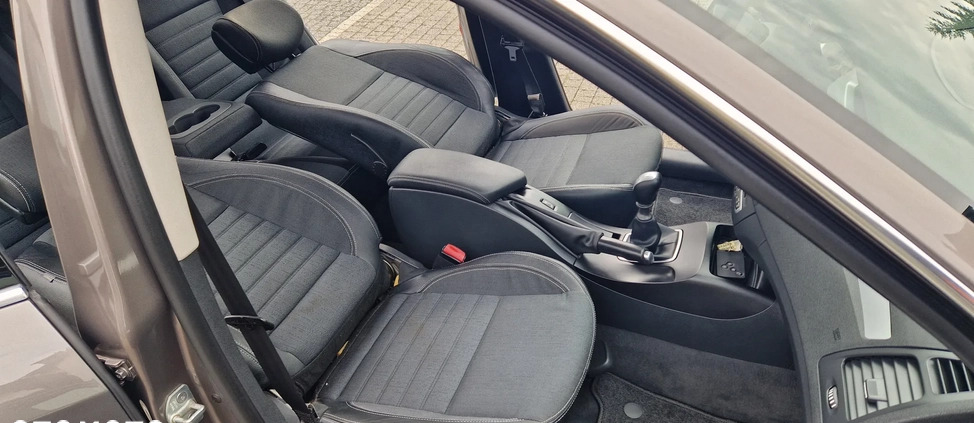 Renault Laguna cena 22699 przebieg: 214000, rok produkcji 2010 z Zielona Góra małe 379